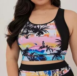 🚨NEW TORRID Active Swim Wireless Racerback Bikini Top Tropical Print Size 2X